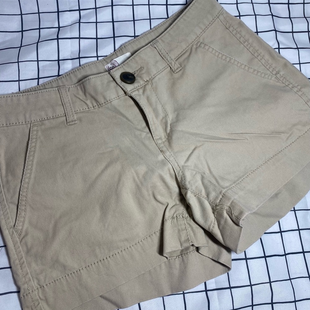 Women’s Khaki Shorts